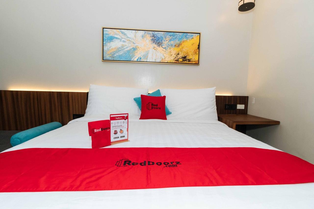 Reddoorz Premium Near Ust Hospital 호텔 마닐라 외부 사진